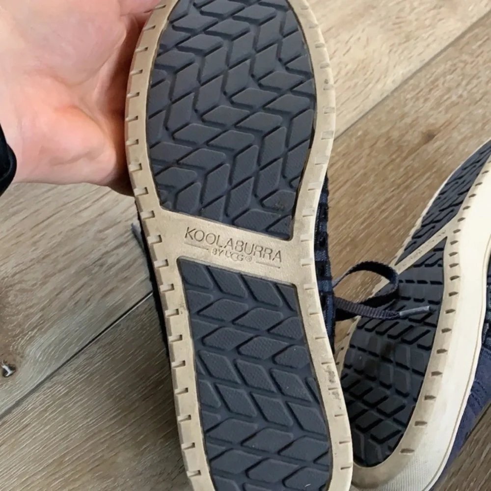 Koolaburra By Ugg Kellen Low Lace Sneaker Blue